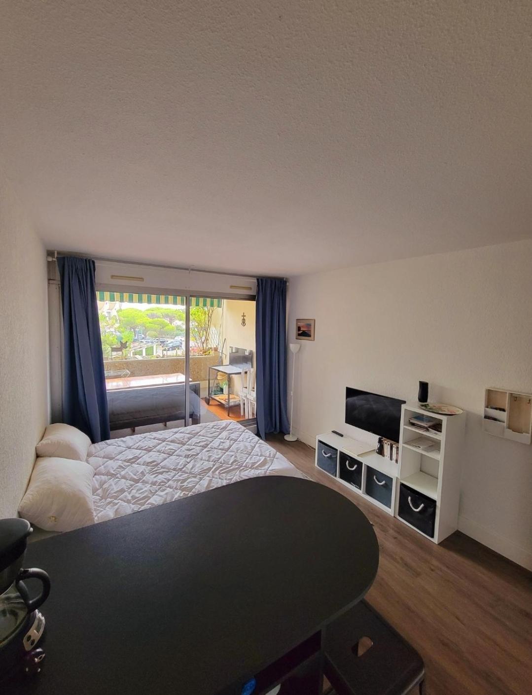 Studio 237 Port Camargue, Piscine, Climatisation, 2 Personnes เลอ โกร-ดู-รัว ภายนอก รูปภาพ
